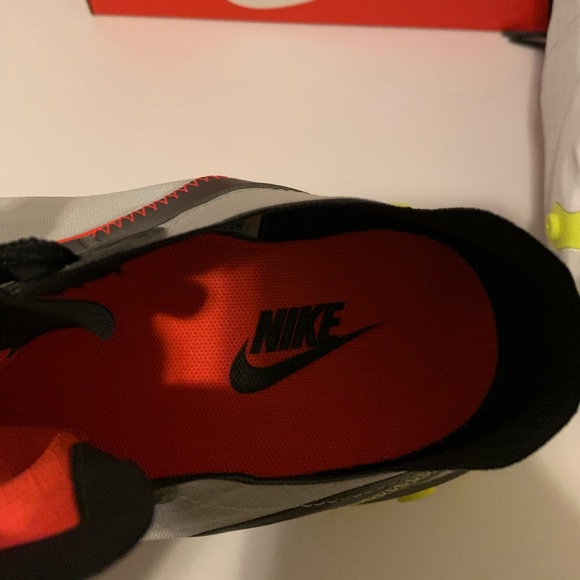 New Nike React 55 SE - Picture 5 of 5